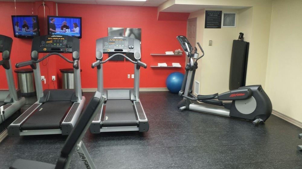 Quality Inn & Suites Oakville Bagian luar foto