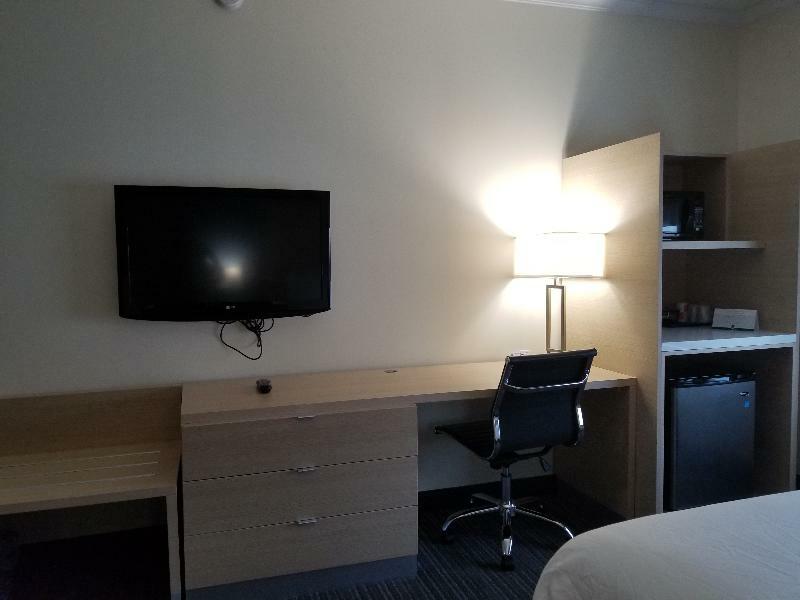 Quality Inn & Suites Oakville Bagian luar foto